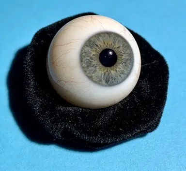 义眼定制工作室环境